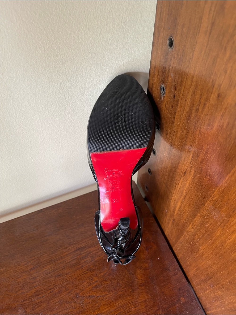 Christian Louboutin Madame Butterfly D’Orsay Black Patent Red Bottom Heels EU 38 - Picture 6 of 15